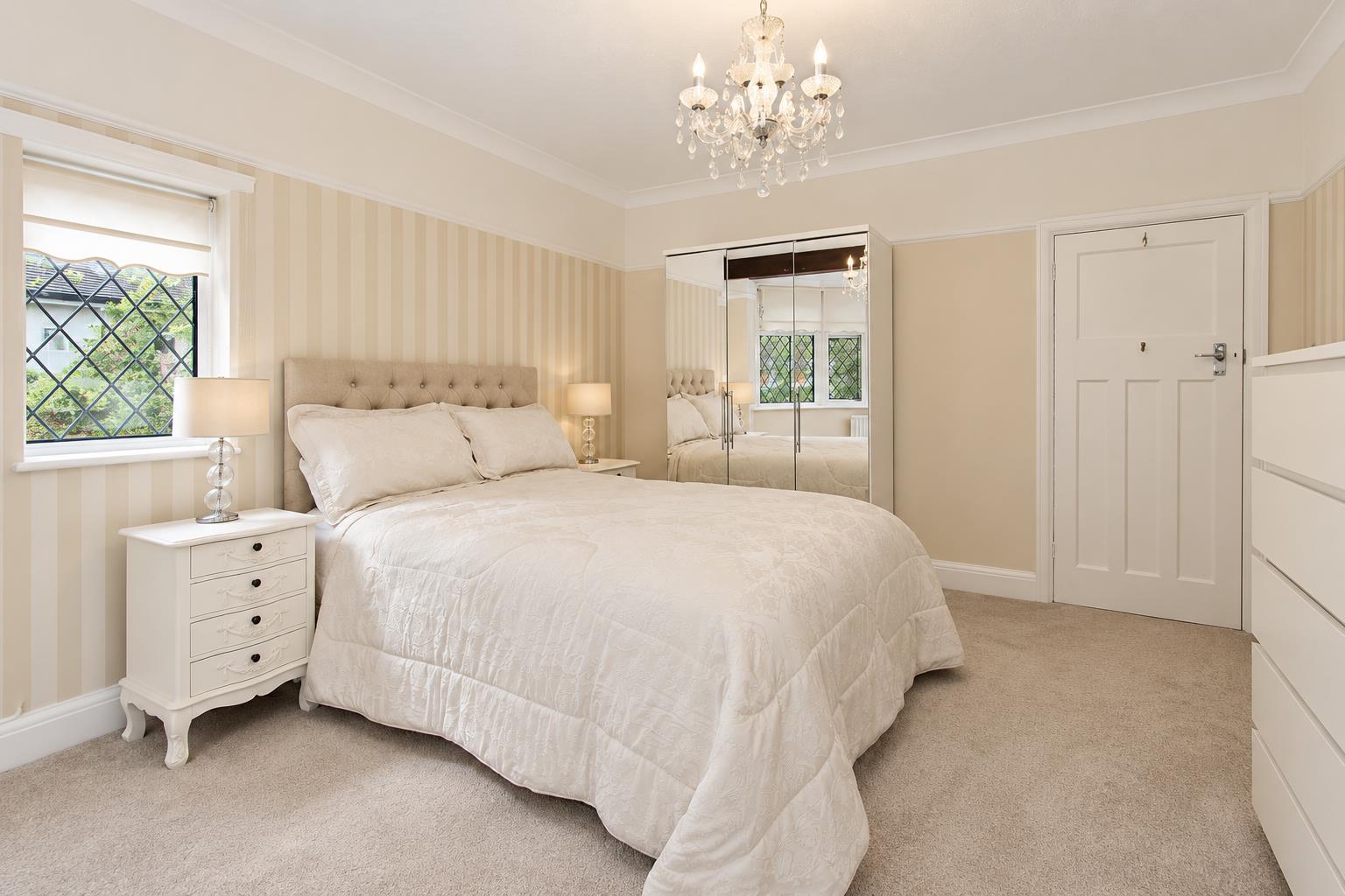 Buckingham Way, Wallington